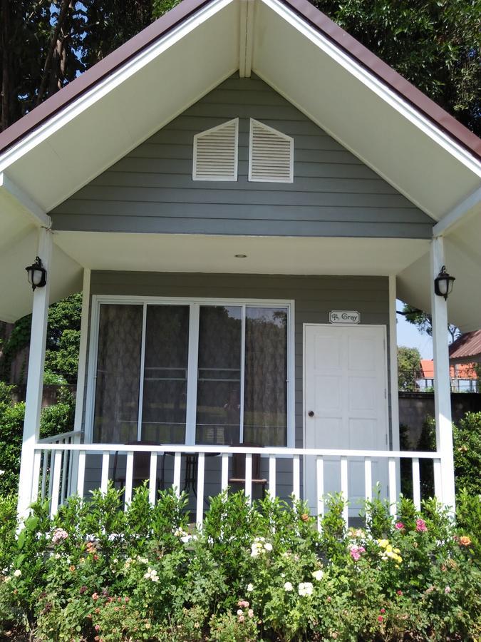 Bo Tree Cottage On The River Mukdahan Exteriör bild