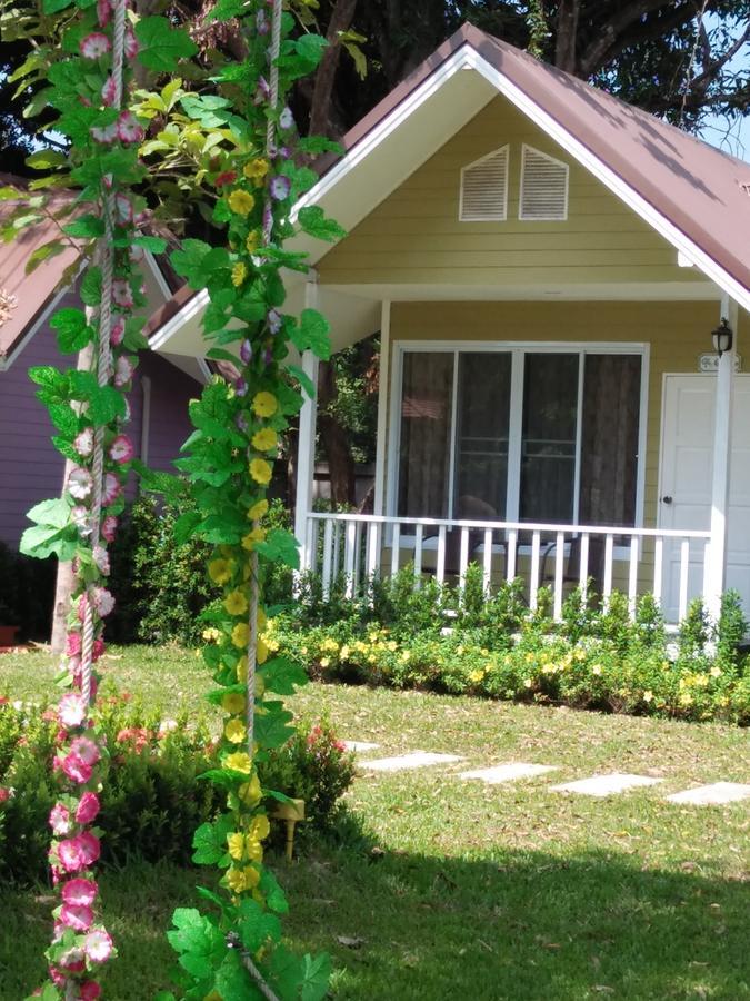 Bo Tree Cottage On The River Mukdahan Exteriör bild